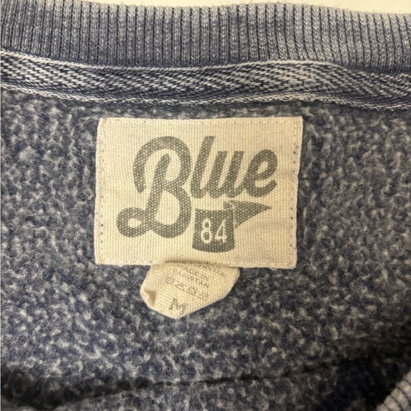 A comfortable blue sweater that will keep you warm on late summer nights - Picture 3 of 3